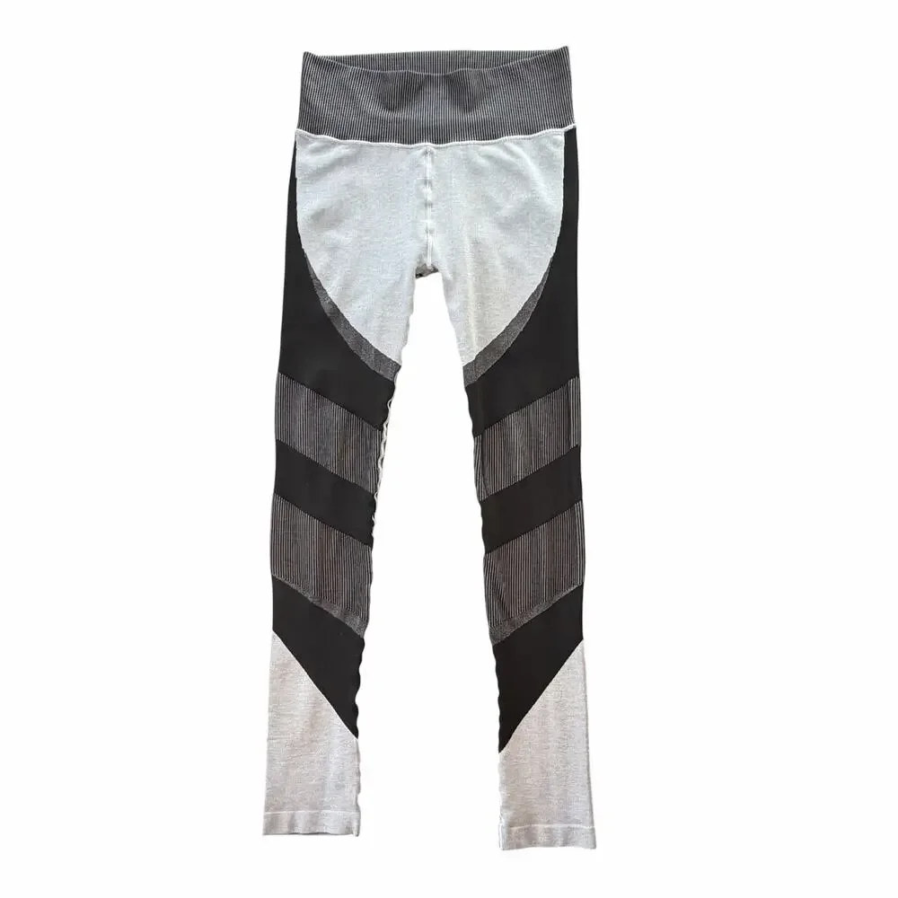 ALO Yoga size large